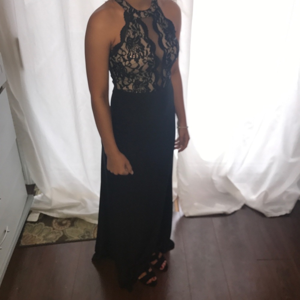 Black lace prom dress